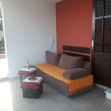 Apartman Iris *